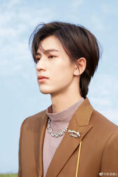 DIOR Spring 2022 Men's Wear((2021)